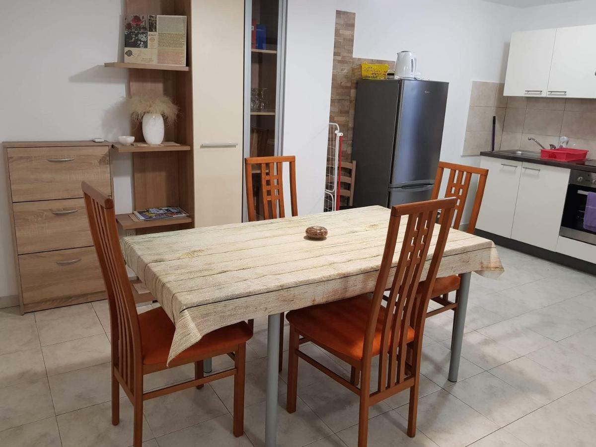 Apartment Natali Brseč Esterno foto