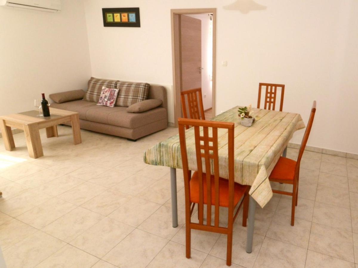 Apartment Natali Brseč Esterno foto