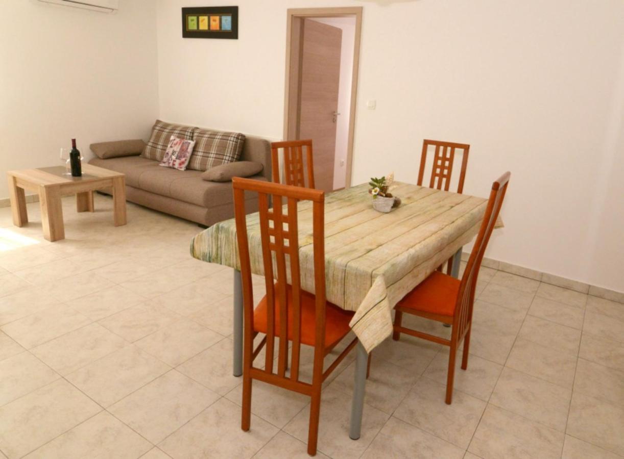 Apartment Natali Brseč Esterno foto